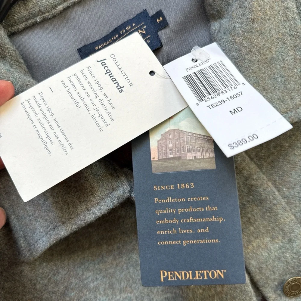 Pendleton Women’s Light Gray Wool Camp Jacket with Multicolor Aztec Accents - Picture 4 of 5